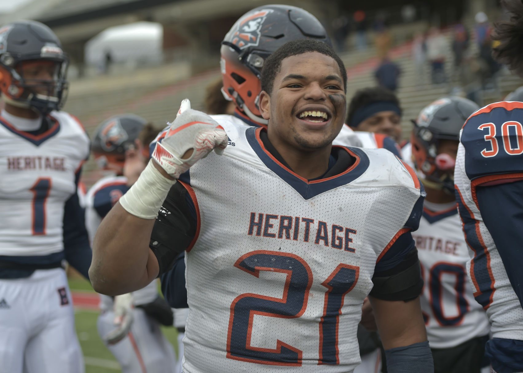 LNA 12092018 Heritge High Wins17.JPG
